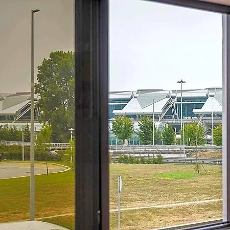 Hotel Singular Porto Aeroporto *