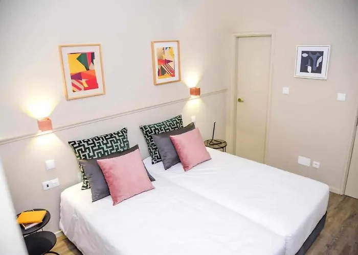 Singular Porto Aeroporto Maía