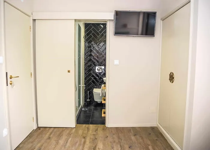 Singular Porto Aeroporto * Maía