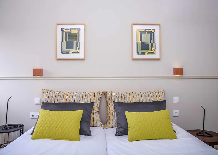 Singular Porto Aeroporto Maía