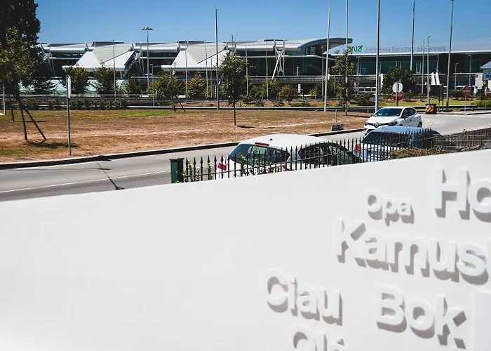 Otel Singular Porto Aeroporto *